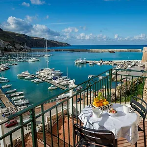 Veranda Sul Porticciolo , Castellammare del Golfo Italy